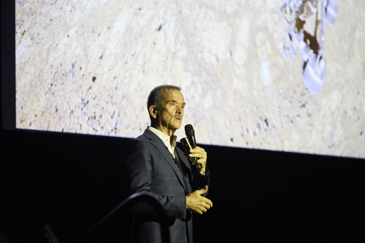 Chris-Hadfield-Sheffield-Octagon-122-scaled.jpg